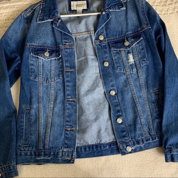 Jean jacket - Picture 2 of 4